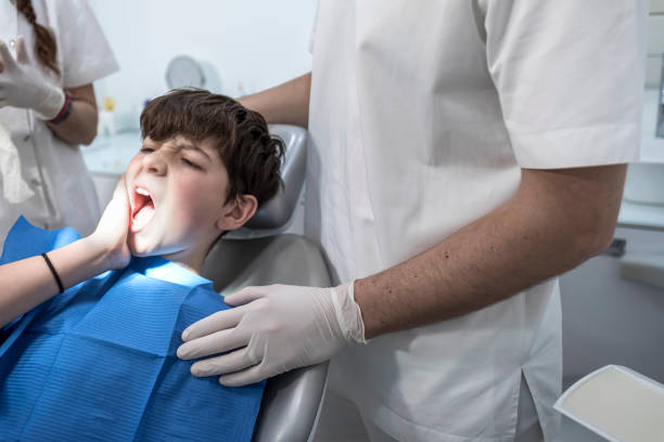 Best Emergency Broken Tooth Repair in Fox River Grove, IL